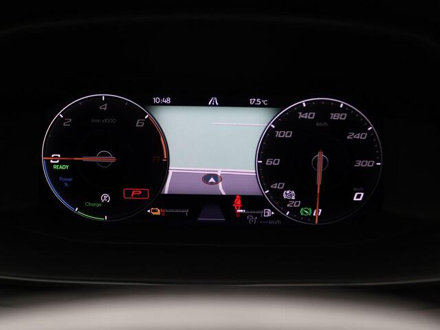 Cupra Formentor 1.4 e-Hybrid Performance 204PK DSG full led, adaptive cruise met travel assist, side assist, schuif-kanteldak, elek. verstelbare voorstoel, stuur-stoelverwarming, keyless, navigatie, 19" lichtmetaal