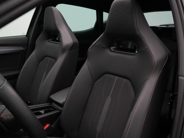 Cupra Formentor 1.4 245 pk DSG e-Hybrid VZ Performance | Panoramadak | Geheugenstoel | Rondomzicht camera | Supersport stuur | Adaptief sportonderstel | Navigatie 12 inch