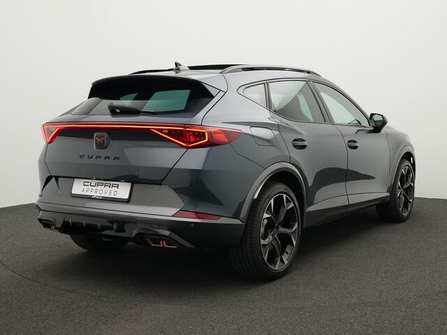 Cupra Formentor Performance VZ 1.4 e-Hybrid 245 pk DSG | Panoramadak | Matrix LED | Geheugenstoel | Supersport stuur | Adaptief sportonderstel | Navigatie 12 inch