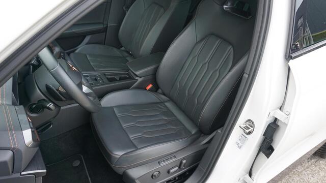 Cupra Formentor 1.4 e-Hybrid 204pk Pano.Dak Leder LED Ambiance Light Keyless 18inch LM *Nieuwstaat* 21546km!