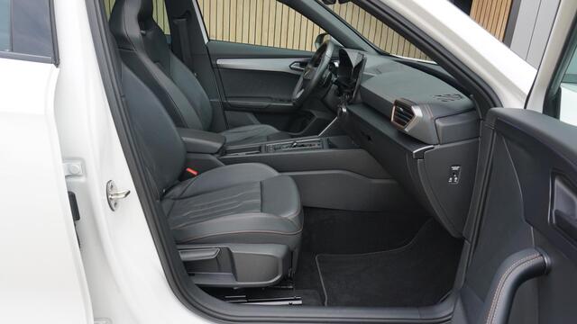 Cupra Formentor 1.4 e-Hybrid 204pk Pano.Dak Leder LED Ambiance Light Keyless 18inch LM *Nieuwstaat* 21546km!