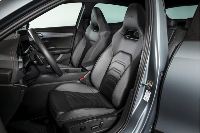Cupra Formentor 272 PK e-Hybrid VZ Performance (Nieuw model) - Automaat | Sennheiser | S/K-Panodak | Dig. Cockpit | Adapt. Cruise | Stoel-+Stuurverw. | Elek. Voorstoelen met geheugen | PDC | Camera | NAV + App. Connect | ECC | LM 19" Sandstorm Copper | 2839
