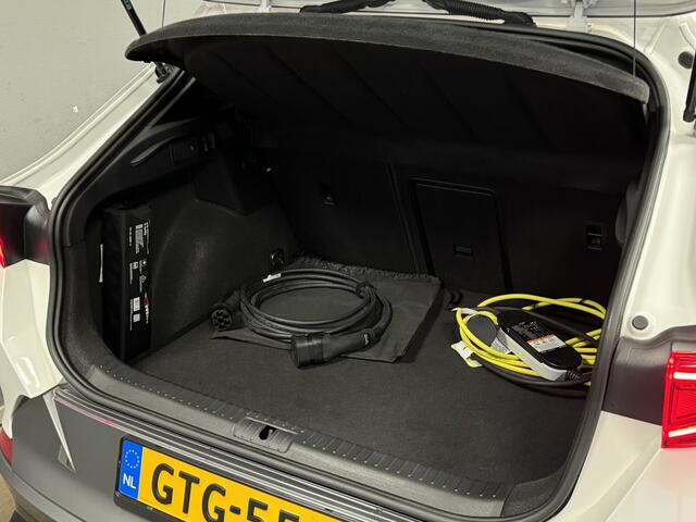 Cupra Formentor 1.4 e-Hybrid Panoramadak/Camera/Carplay