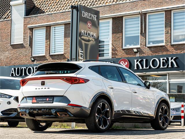 Cupra Formentor 1.4 e-Hybrid VZ Performance 245 PK ELEK SCHAALSTOELEN CAMERA 19 INCH BLACK OPTIC LED