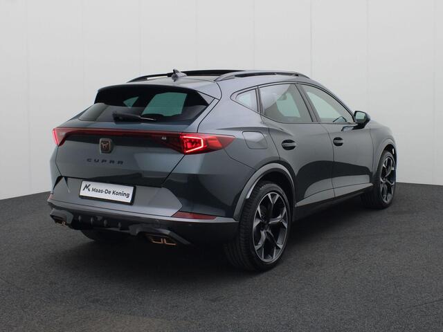 Cupra Formentor 1.4e-Hybrid 180kW/245PK VZ DSG · Panoramadak · Trekhaak · Camera + Parkeersensoren