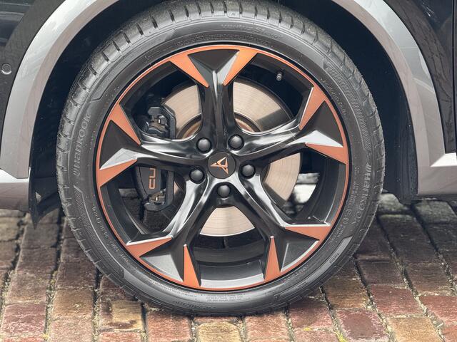 Cupra Formentor 1.4 e-Hybrid Performance Keyless | 360° Camera | Leer | elk. stoelen