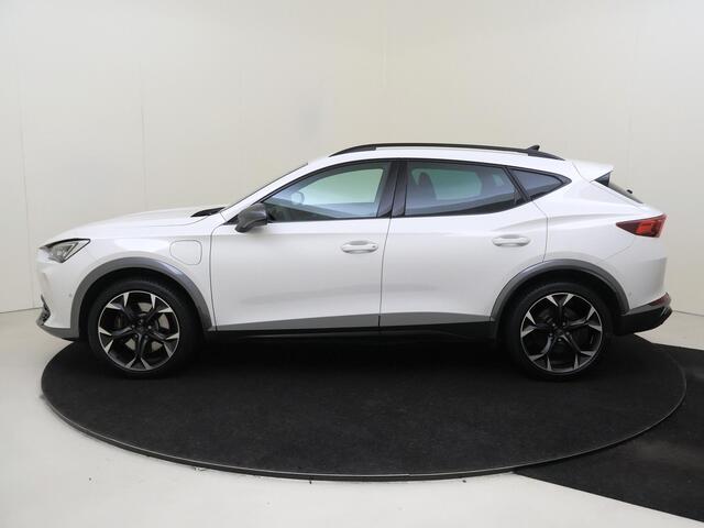 Cupra Formentor 1.4 e-Hybrid Performance | Adaptieve demping | Keyless | Dodehoek detectie | Parkeerassistent | Achteruitrijcamera | Adaptieve cruise control | Navigatie |