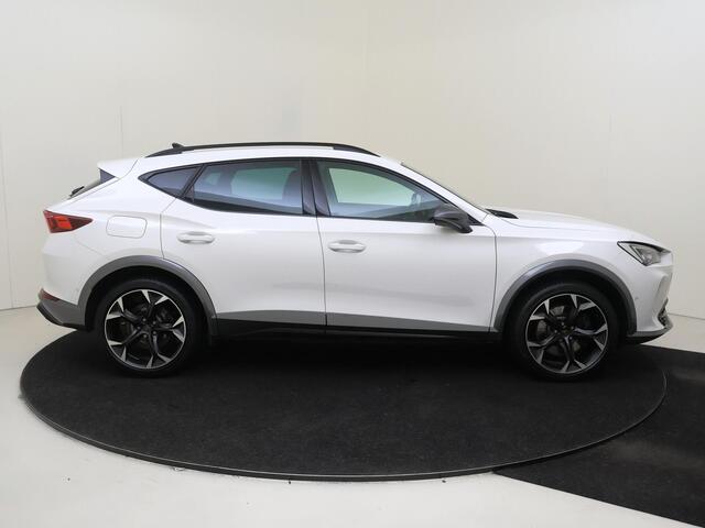 Cupra Formentor 1.4 e-Hybrid Performance | Adaptieve demping | Keyless | Dodehoek detectie | Parkeerassistent | Achteruitrijcamera | Adaptieve cruise control | Navigatie |