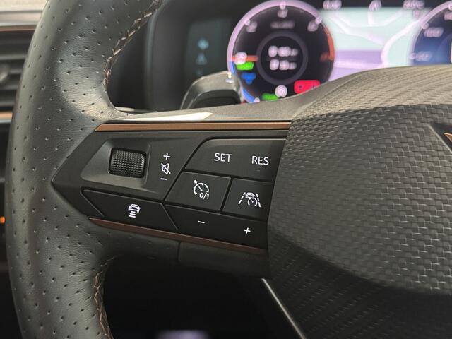 Cupra Formentor 1.4 TSI e-Hybrid Essential Panoramadak/Leder/Memory