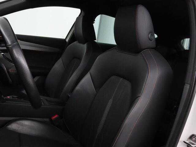 Cupra Formentor 1.4 eHybrid | Stoel & Stuurverwarming | Camera | Adaptive cruise | Carplay | Full LED | Sfeerverlichting