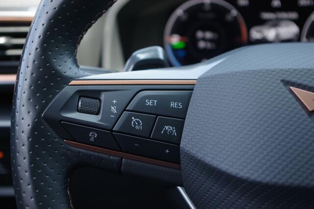 Cupra Formentor 1.4 e-Hybrid VZ 245 PK Copper Edition PHEV, Groot-Navigatie, Adap. Cruise Control, Camera