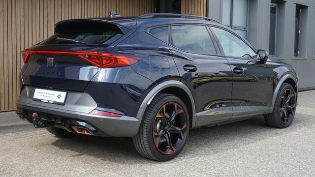 Cupra Formentor 1.4 e-Hybrid VZ 245pk Performance Leder Trekhaak 19inch LM LED A-Camera *1e Eigenaar* 57137km!