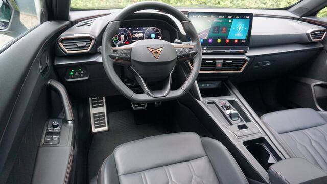 Cupra Formentor 1.4 e-Hybrid VZ 245pk Performance Leder Trekhaak 19inch LM LED A-Camera *1e Eigenaar* 57137km!
