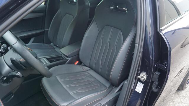 Cupra Formentor 1.4 e-Hybrid VZ 245pk Performance Leder Trekhaak 19inch LM LED A-Camera *1e Eigenaar* 57137km!