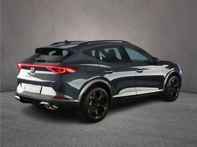 Cupra Formentor VZ Performance 1.4 TSI e-Hybrid 245pk DSG Automaat Adaptive cruise control, Stuurwiel verwarmd, Achteruitrijcamera, Navigatie, Stoelverwarming, Parkeersensoren