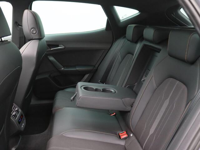 Cupra Formentor 1.4 e-Hybrid Performance 204PK DSG Pano-Schuifdak, Adaptieve Cruise Controle, 360gr. Camera, Stoel-Stuurverwarming, Keyless, Side Assist, 19" LM Velgen