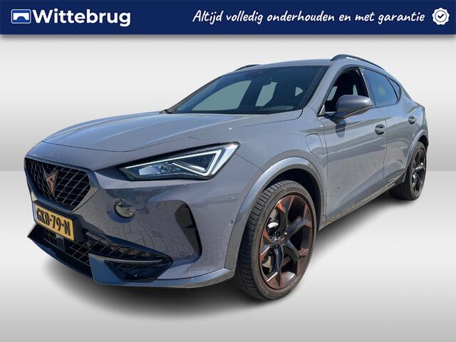 Cupra Formentor 1.4 e-Hybrid VZ 245pk DSG Performance / 19" LMV / Super Sportstuur / Stuur + Stoelverwarming / Achteruitrijcamera / Kuipstoelen