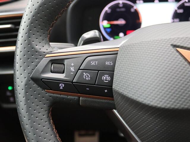 Cupra Formentor 1.4 e-Hybrid VZ Performance 245PK DSG Adaptieve Cruise Controle, 360gr. Camera, Stoel-Stuurverwarming, Keyless, Side Assist, Virtual Pedal, 19" LM Velgen