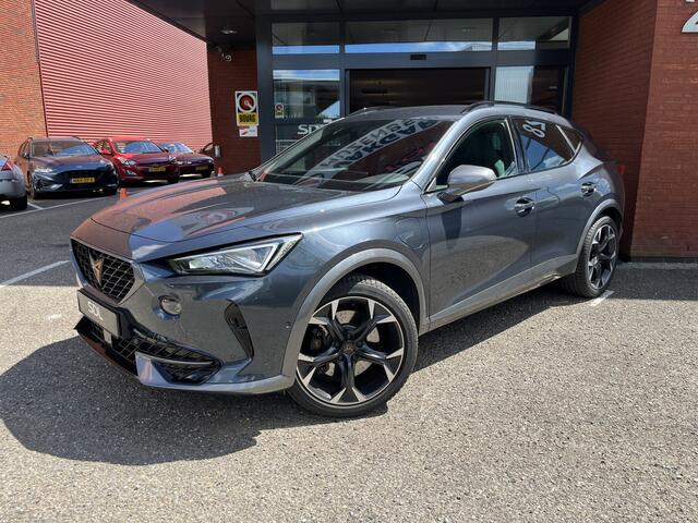 Cupra Formentor 1.4 e-Hybrid VZ Copper Edition 245PK! // ADAPT. CRUISE // ELEK. STOEL+GEHEUGEN // CAMERA+SENSOREN // DODEHOEK // ELEK. KLEP // NAVI+CARPLAY //