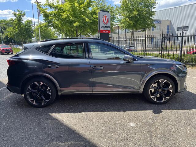 Cupra Formentor 1.4 e-Hybrid VZ Copper Edition 245PK! // ADAPT. CRUISE // ELEK. STOEL+GEHEUGEN // CAMERA+SENSOREN // DODEHOEK // ELEK. KLEP // NAVI+CARPLAY //