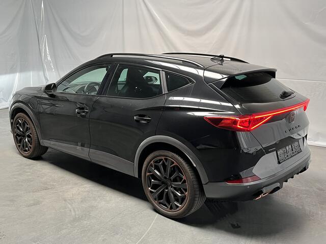 Cupra Formentor 1.4 e-Hybrid VZ Performance / AUTOMAAT/ 245 PK/ CAMERA/ PARK. SENSOREN/ MEMORY SEATS/ KEYLESS/ MATRIX/ STOEL-STUURVERWARM./ ELEK. ACHTERKLEP/ ADAPT. CRUISE/ APP-CONNECT/ NAVI/ CLIMA/ DAB/ 19" LMV