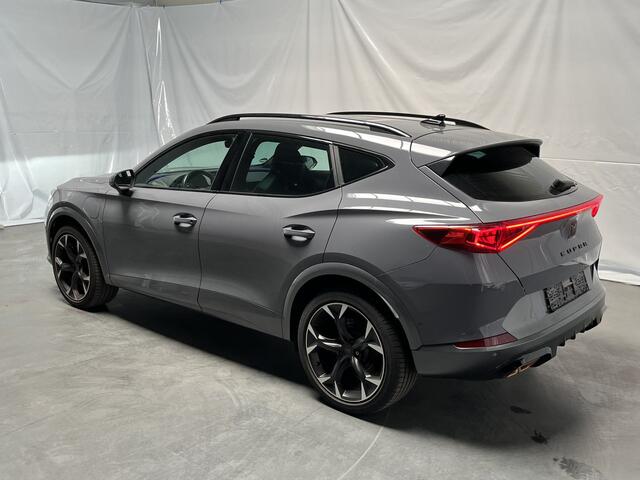 Cupra Formentor 1.4 e-Hybrid VZ Performance / AUTOMAAT/ 245 PK/ CAMERA/ PARK. SENSOREN/ STUUR-STOELVERWARM./ KEYLESS/ DCC/ ADAPT. CRUISE/ APP-CONNECT/ MATRIX/ NAVI/ CLIMA/ DAB/ 19" LMV
