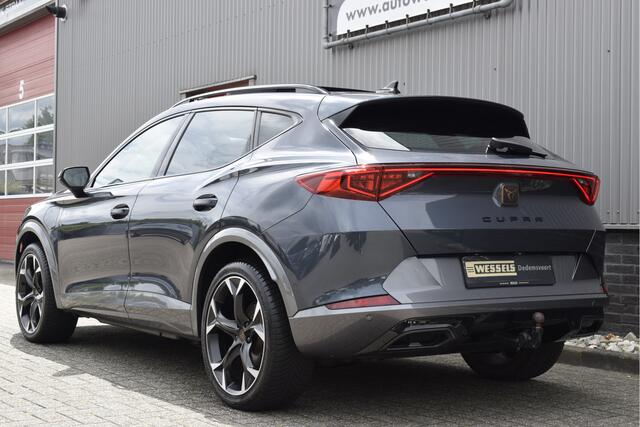 Cupra Formentor 1.4 e-Hybrid Panorama, Virtual cockpit, Elek. trekhaak, Afdaptive cruise, Stoel/stuurverwarming,