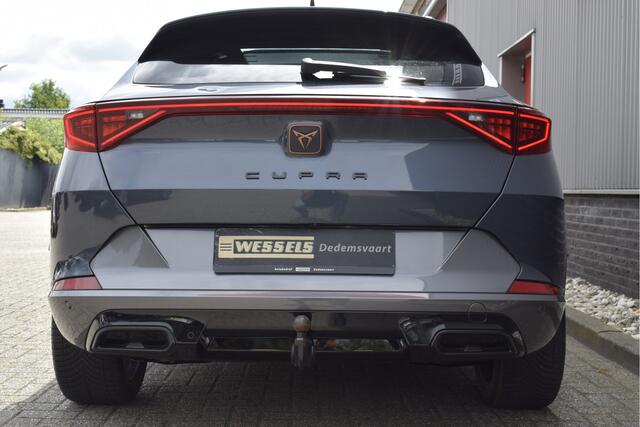 Cupra Formentor 1.4 e-Hybrid Panorama, Virtual cockpit, Elek. trekhaak, Afdaptive cruise, Stoel/stuurverwarming,