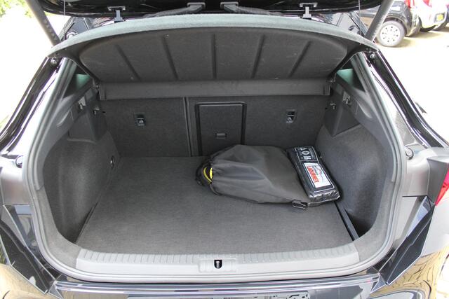 Cupra Formentor 1.5 TSI e-Hybrid VZ Performance | 293 pk | Panorama dak | Keyless Go | 360* Camera | Stoelverwarming | Elektrisch verstelbare bestuurdersstoel met memory | Apple CarPlay/Android Auto | Parkeersensoren V+A | Stuurverwarming | Clima | Schuif/kantel dak | Ad