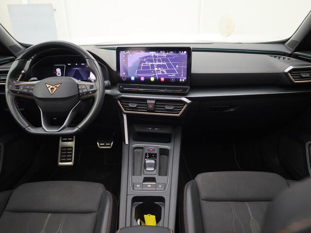 Cupra Formentor 1.4 e-Hybrid 180kW/245PK VZ DSG · Panoramadak · Trekhaak · Camera · Apple Car Play · Leder/stof