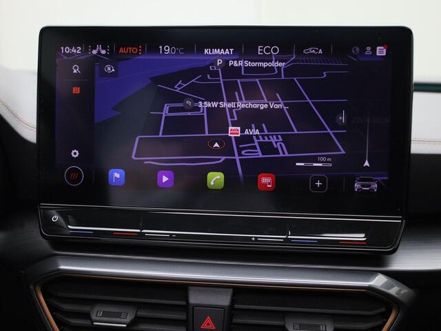 Cupra Formentor 1.4 e-Hybrid 180kW/245PK VZ DSG · Panoramadak · Trekhaak · Camera · Apple Car Play · Leder/stof