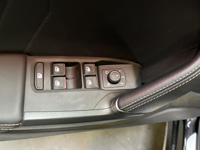 Cupra Formentor 1.4 e-Hybrid VZ Performance / AUTOMAAT/ 245 PK/ ADAPT. CRUISE/ FULL LINK/ 360 CAMERA/ RIJ-MODI/ DIGITAL DASH/ STOEL-STUUR VERWARM./ NAVI/ DAB/ MATRIX/ KEYLESS