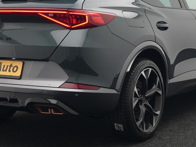 Cupra Formentor 1.4 e-Hybrid VZ Performance 245pk Plug In Hybrid Dealer O.H. PHEV | Panodak | Lederen Sportstoelen Verwarmd | Trekhaak af Fabriek | Adaptive Cruise | Virtual | Sfeerverlichting | Navigatie | Apple Carplay | Stoel & Stuurverwarming | L.M. 19" |