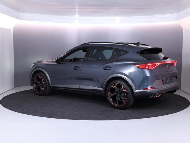Cupra Formentor 1.4 e-Hybrid VZ Performance 245 pk Automaat (DSG) | Navigatie | Parkeersensoren (Park assist) | Achteruitrijcamera | Adaptieve cruise control | Stoelverwarming |