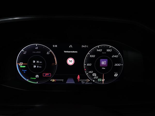 Cupra Formentor 1.4 e-Hybrid VZ Performance 245 pk Automaat (DSG) | Navigatie | Parkeersensoren (Park assist) | Achteruitrijcamera | Adaptieve cruise control | Stoelverwarming |