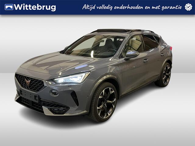 Cupra Formentor 1.4 e-Hybrid Black Edition / AUTOMAAT/ PANO/ LEDER/ ELEKTR. STOEL/ FULL LINK/ PARK. SENSOREN + CAMERA/ STOEL-STUUR VERWARM./ RIJ-MODI/ ADAPT. CRUISE/ 3-ZONE CLIMA/ MATRIX/ NAVI