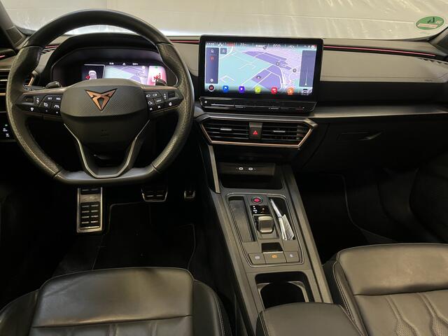 Cupra Formentor 1.4 e-Hybrid Black Edition / AUTOMAAT/ PANO/ LEDER/ ELEKTR. STOEL/ FULL LINK/ PARK. SENSOREN + CAMERA/ STOEL-STUUR VERWARM./ RIJ-MODI/ ADAPT. CRUISE/ 3-ZONE CLIMA/ MATRIX/ NAVI