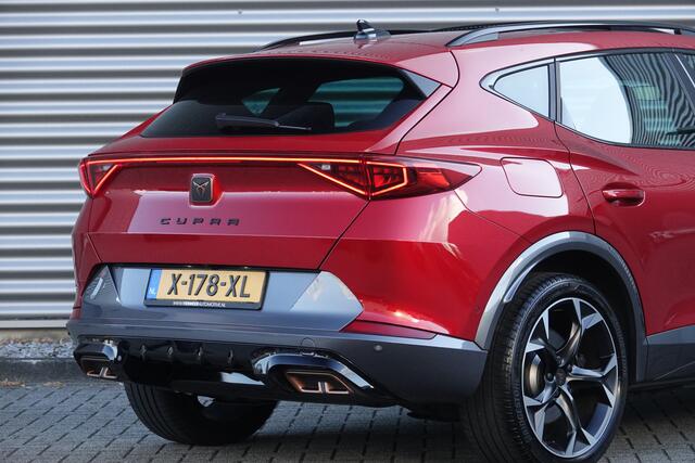 Cupra Formentor 1.4 e-Hybrid VZ Tribe Edition | Panoramadak | Trekhaak | 360 Camera | Nieuwstaat ! |