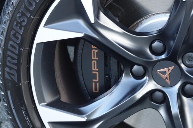 Cupra Formentor 1.4 e-Hybrid VZ Tribe Edition | Panoramadak | Trekhaak | 360 Camera | Nieuwstaat ! |