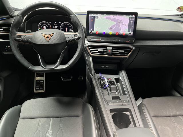 Cupra Formentor 1.4 e-Hybrid VZ Performance / AUTOMAAT/ 245 PK/ TREKHAAK/ PANO/ CAMERA/ PARK. SENSOREN/ DCC/ DODE HOEK/ MATRIX/ KEYLESS/ STOEL-STUURVERWARM./ FULL LINK/ ADAPT. CRUISE/ NAVI/ CLIMA/ DAB/ 19" LMV