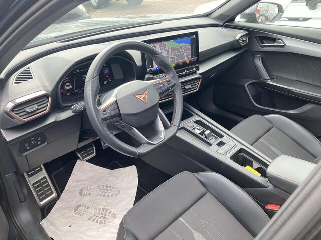 Cupra Formentor 1.4 e-Hybrid/245PK VZ Performance · Navigatie · Panoramadak · Camera + Parkeersensoren