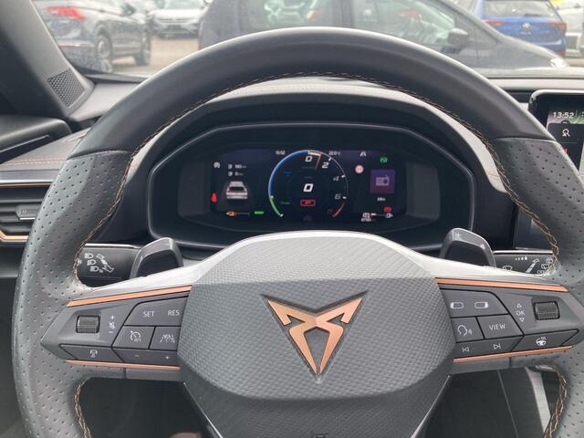Cupra Formentor 1.4 e-Hybrid/245PK VZ Performance · Navigatie · Panoramadak · Camera + Parkeersensoren