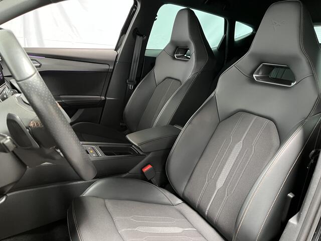 Cupra Formentor 1.4 e-Hybrid VZ Performance / AUTOMAAT/ 245 PK/ STUUR+STOEL VERWARM./ DODE HOEK/ PARK. SENSOR. V+A/ CAMERA/ KEYLESS/ DRIVE-MODI/ BLUETOOTH/ ACC/ DAB/ CLIMA/ NAVI/ LED/ DIGITAL DASH/ ISOFIX/ 19'' LMV