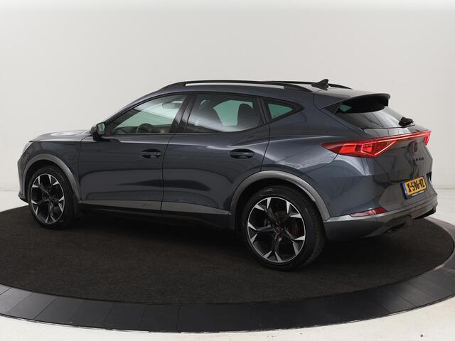 Cupra Formentor 1.4 e-Hybrid | Leder | Trekhaak | Stoel & stuurverwarming | Carplay | Camera | Memory | Sfeerverlichting | Keyless | Full LED | PHEV