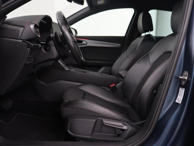 Cupra Formentor 1.4 e-Hybrid | Carplay | Camera | Adaptive cruise | Sfeerverlichting | Keyless | Navigatie | Sportstoelen | Full LED | Petrol Blue Matt | PHEV | Plug-In