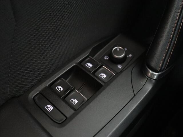 Cupra Formentor 1.4 e-Hybrid | Carplay | Camera | Adaptive cruise | Sfeerverlichting | Keyless | Navigatie | Sportstoelen | Full LED | Petrol Blue Matt | PHEV | Plug-In