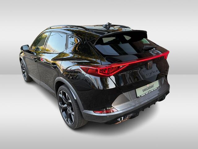 Cupra Formentor 1.4 e-Hybrid VZ Performance 245 pk / 180Kw gecombineerd | verwarmde stoelen + stuurwiel | half leder bekleding | Apple Carplay/Android Auto |