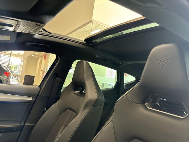 Cupra Formentor 1.4 245pk DSG e-Hybrid VZ Performance · Camera · Panoramadak · Keyless · Elek. Trekhaak · Elek. Achterklep · Apple/Android Car Play · Navigatie · 19'' Inch ·