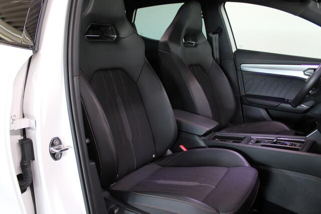 Cupra Formentor 1.4 e-Hybrid Performance 245pk / Stoel + Stuur verwarming / Camera / Keyless / Elektr. klep / Navi /