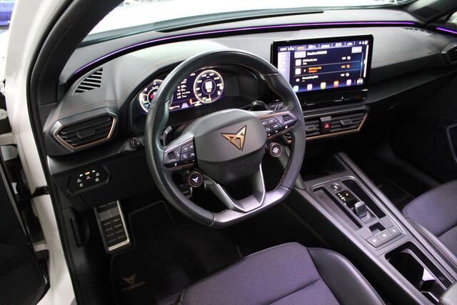 Cupra Formentor 1.4 e-Hybrid Performance 245pk / Stoel + Stuur verwarming / Camera / Keyless / Elektr. klep / Navi /